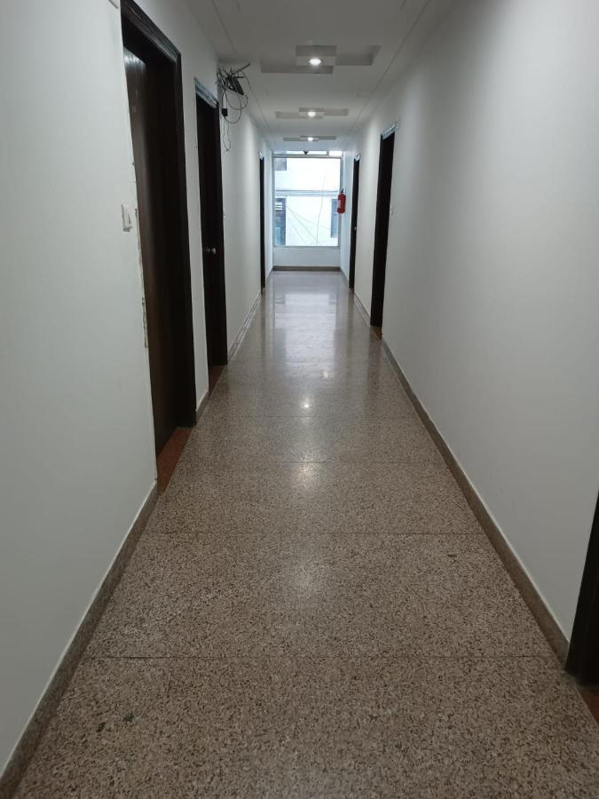 Hotel Airport Aditya Inn Yeni Delhi Dış mekan fotoğraf