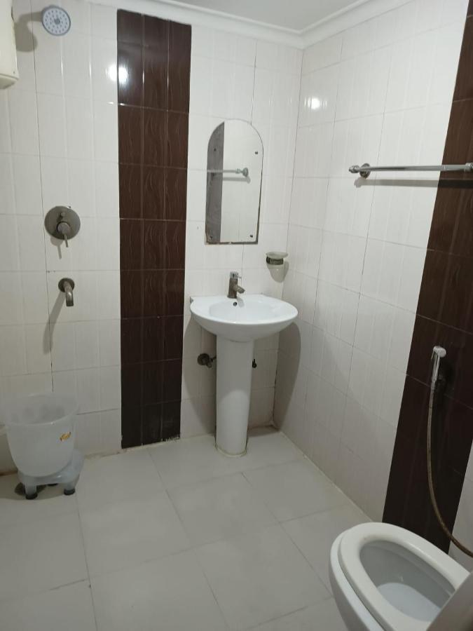 Hotel Airport Aditya Inn Yeni Delhi Dış mekan fotoğraf