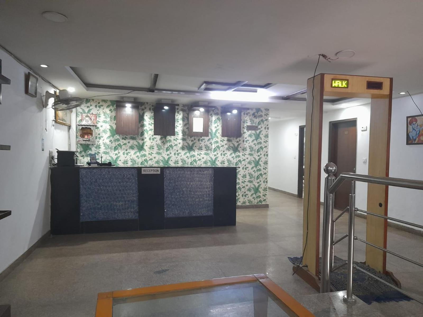 Hotel Airport Aditya Inn Yeni Delhi Dış mekan fotoğraf